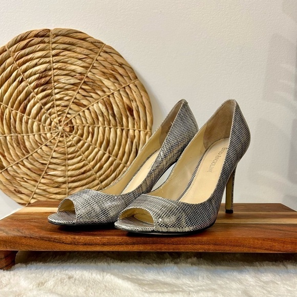 Enzo Angiolini Eamerryann Silver/Gold Peep Toe Size 7.5 - Picture 1 of 13